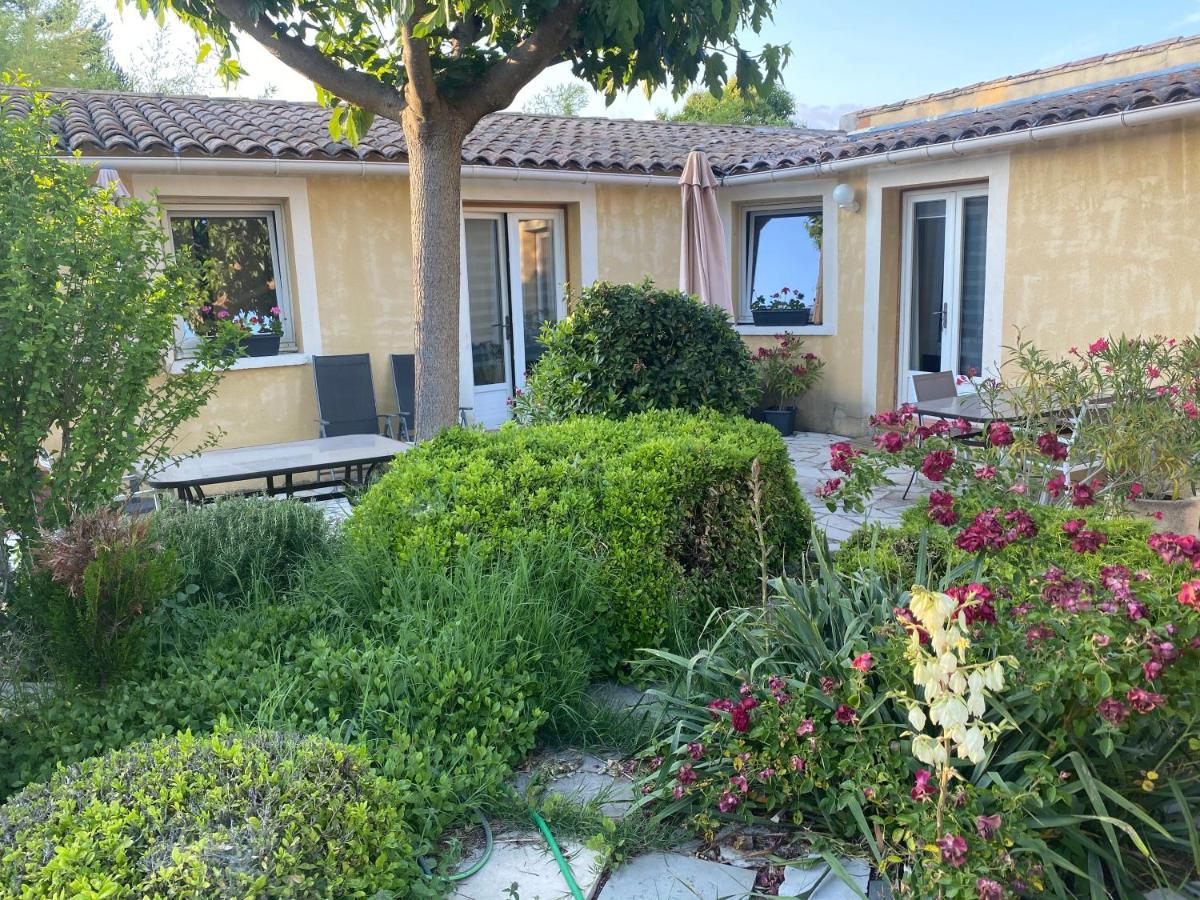 Les Romarins Bed & Breakfast Crestet Exterior photo