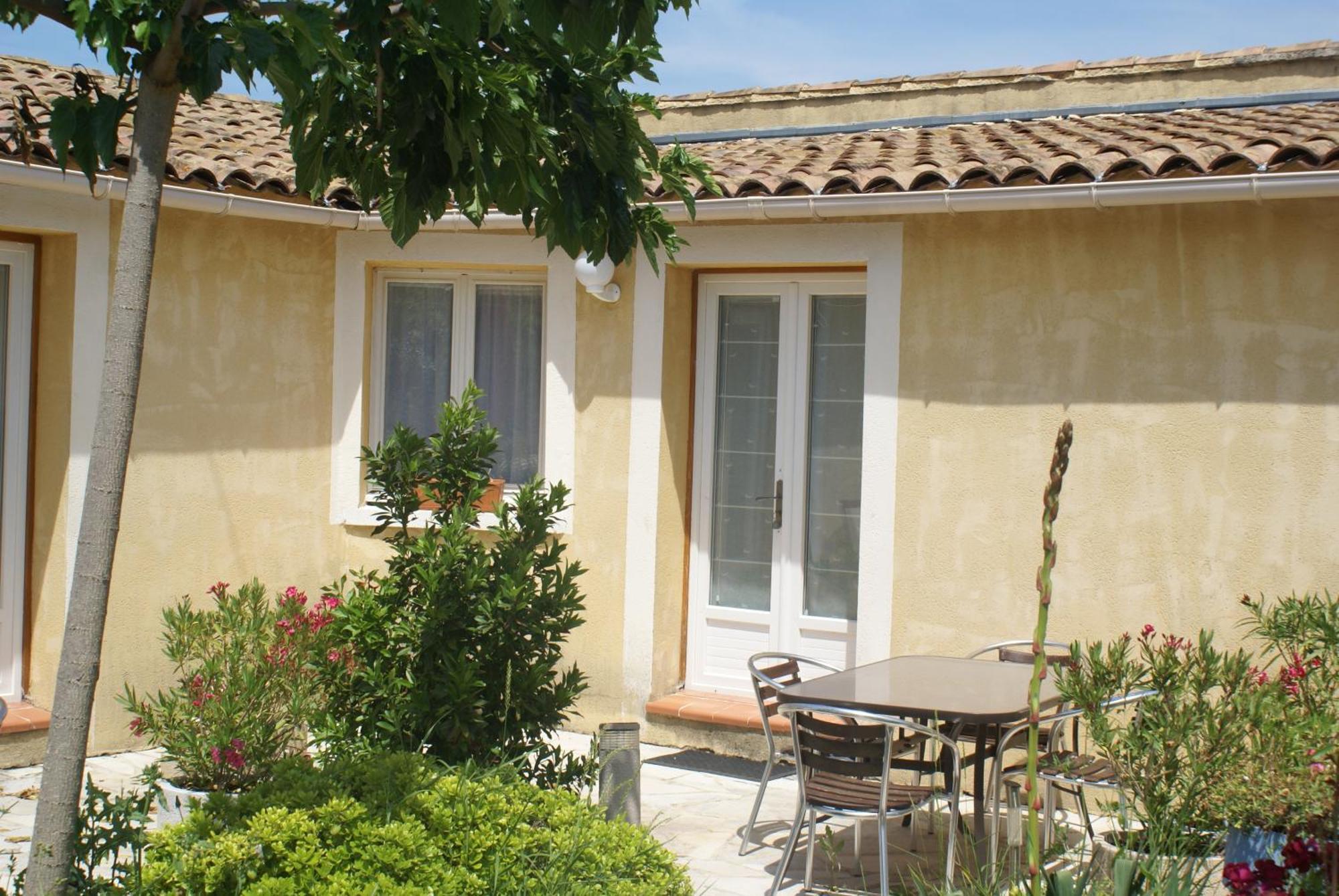 Les Romarins Bed & Breakfast Crestet Exterior photo