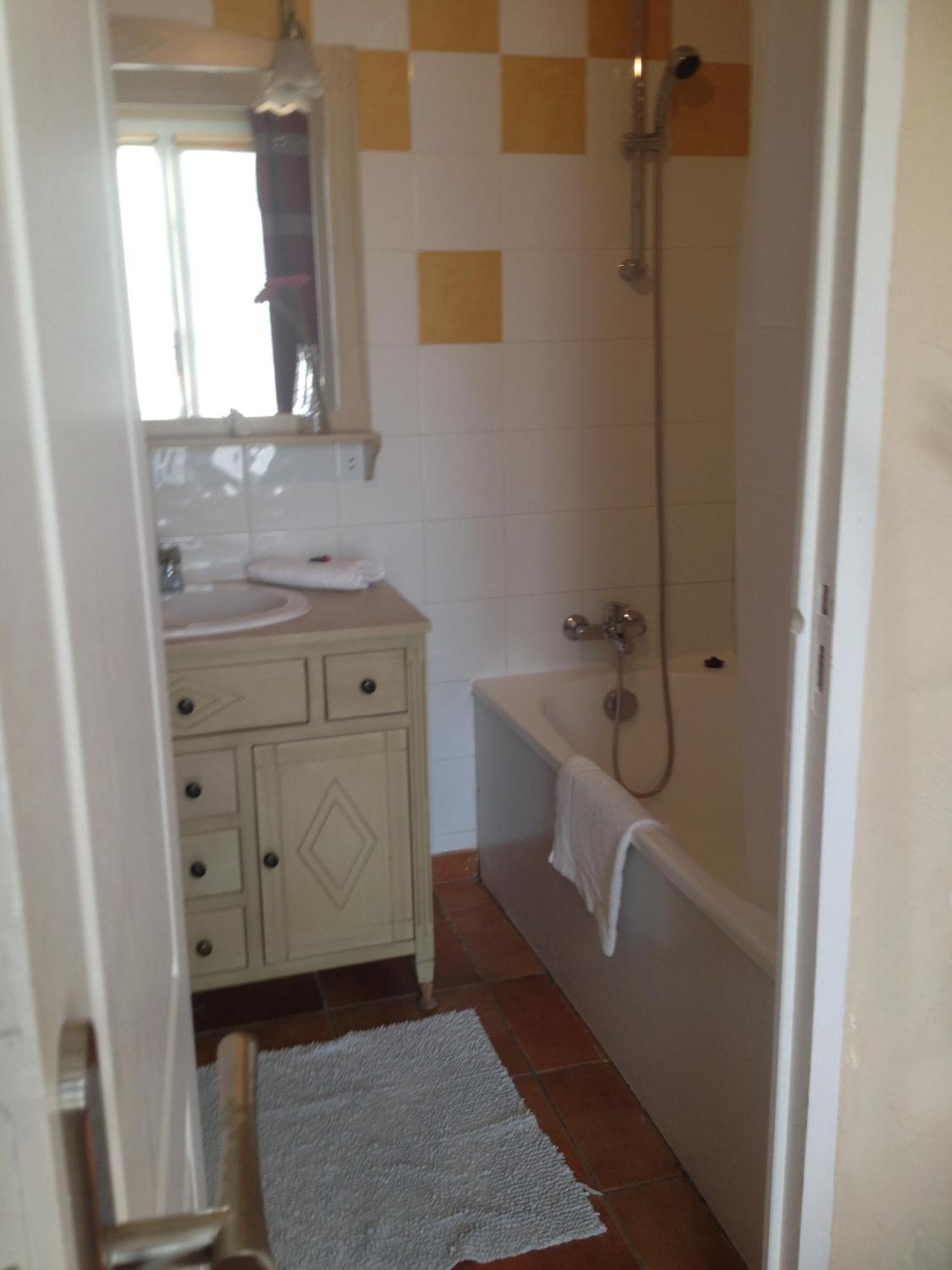 Les Romarins Bed & Breakfast Crestet Room photo
