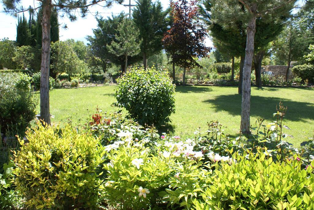Les Romarins Bed & Breakfast Crestet Room photo