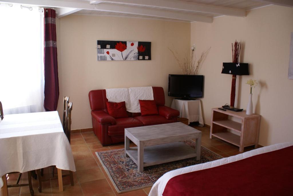 Les Romarins Bed & Breakfast Crestet Room photo